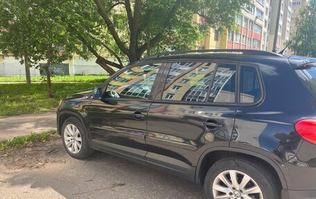 Volkswagen Tiguan I, 2011 год, 850 000 рублей, 2 фотография