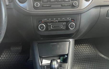 Volkswagen Tiguan I, 2011 год, 850 000 рублей, 10 фотография
