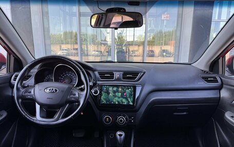 KIA Rio III рестайлинг, 2014 год, 900 000 рублей, 23 фотография