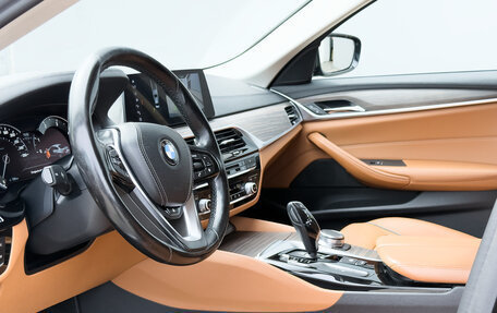 BMW 5 серия, 2017 год, 3 150 000 рублей, 14 фотография