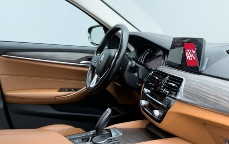 BMW 5 серия, 2017 год, 3 150 000 рублей, 11 фотография