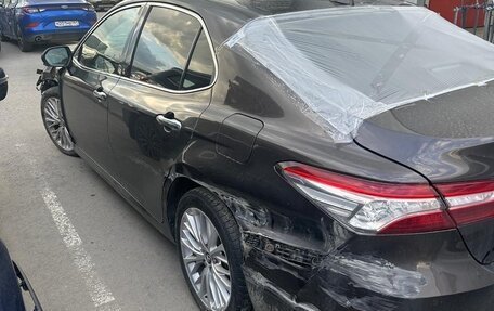 Toyota Camry, 2019 год, 1 600 000 рублей, 2 фотография