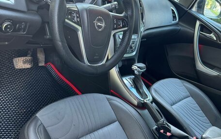 Opel Astra J, 2013 год, 800 000 рублей, 2 фотография