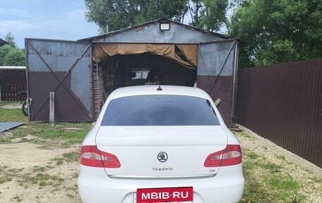 Skoda Superb III рестайлинг, 2011 год, 1 200 000 рублей, 10 фотография