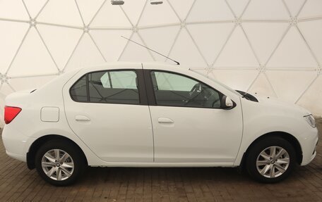 Renault Logan II, 2018 год, 1 060 000 рублей, 2 фотография
