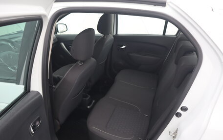 Renault Logan II, 2018 год, 1 060 000 рублей, 15 фотография