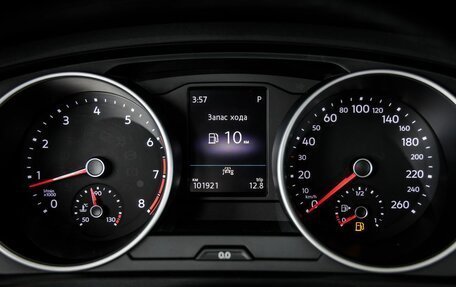 Volkswagen Tiguan II, 2019 год, 2 398 000 рублей, 12 фотография