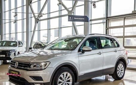 Volkswagen Tiguan II, 2019 год, 2 398 000 рублей, 3 фотография