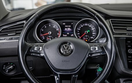 Volkswagen Tiguan II, 2019 год, 2 398 000 рублей, 15 фотография