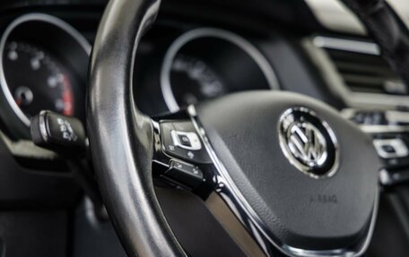 Volkswagen Tiguan II, 2019 год, 2 398 000 рублей, 17 фотография