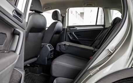 Volkswagen Tiguan II, 2019 год, 2 398 000 рублей, 37 фотография