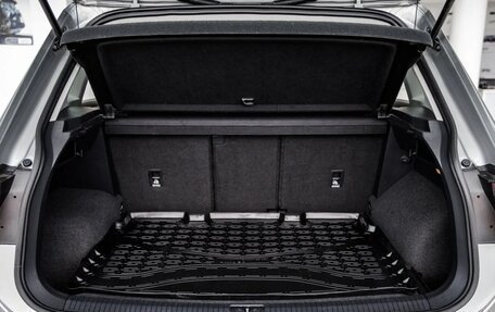 Volkswagen Tiguan II, 2019 год, 2 398 000 рублей, 38 фотография