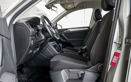 Volkswagen Tiguan II, 2019 год, 2 398 000 рублей, 36 фотография