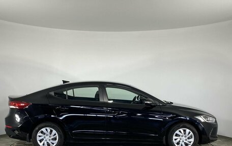 Hyundai Elantra VI рестайлинг, 2018 год, 1 599 000 рублей, 11 фотография