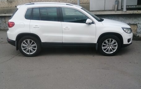 Volkswagen Tiguan I, 2011 год, 975 000 рублей, 8 фотография