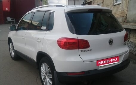 Volkswagen Tiguan I, 2011 год, 975 000 рублей, 6 фотография