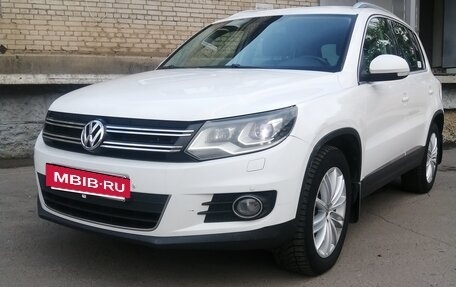 Volkswagen Tiguan I, 2011 год, 975 000 рублей, 2 фотография