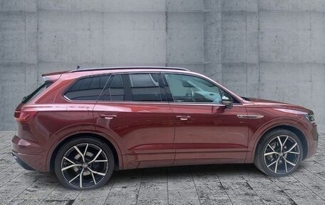 Volkswagen Touareg III, 2022 год, 7 200 000 рублей, 5 фотография