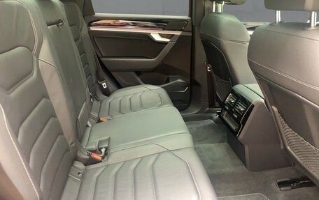 Volkswagen Touareg III, 2022 год, 7 200 000 рублей, 13 фотография
