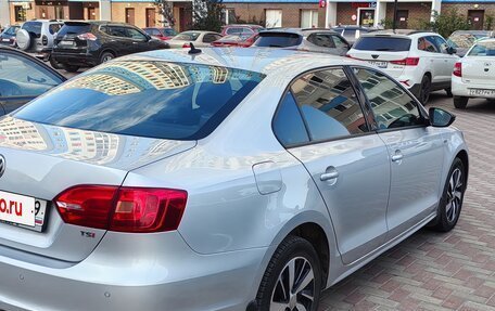 Volkswagen Jetta VI, 2013 год, 1 280 000 рублей, 7 фотография