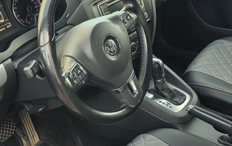 Volkswagen Jetta VI, 2013 год, 1 280 000 рублей, 17 фотография