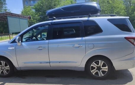 SsangYong Stavic, 2014 год, 1 400 000 рублей, 3 фотография
