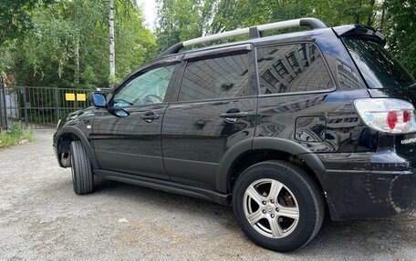 Mitsubishi Outlander III рестайлинг 3, 2007 год, 650 000 рублей, 3 фотография