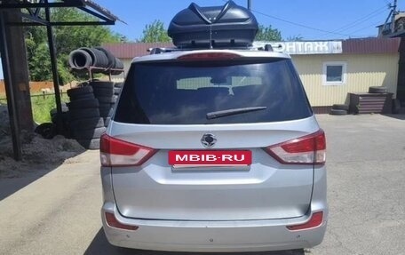 SsangYong Stavic, 2014 год, 1 400 000 рублей, 5 фотография