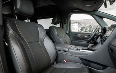 Toyota Alphard, 2024 год, 16 990 000 рублей, 30 фотография
