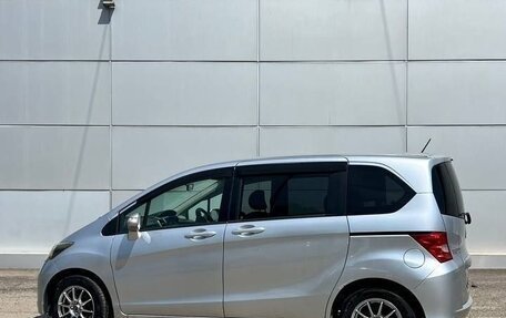 Honda Freed I, 2010 год, 980 000 рублей, 2 фотография