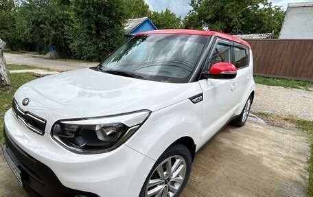 KIA Soul II рестайлинг, 2018 год, 1 800 000 рублей, 3 фотография