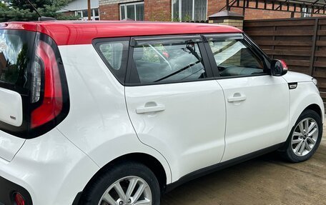 KIA Soul II рестайлинг, 2018 год, 1 800 000 рублей, 6 фотография