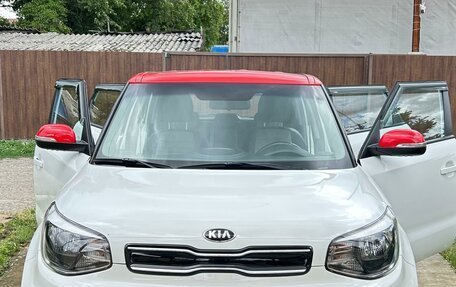 KIA Soul II рестайлинг, 2018 год, 1 800 000 рублей, 4 фотография