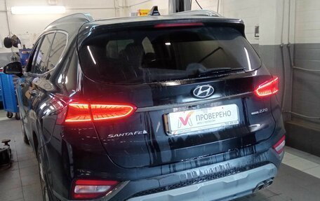 Hyundai Santa Fe IV, 2019 год, 2 400 000 рублей, 4 фотография