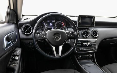 Mercedes-Benz A-Класс, 2014 год, 1 448 000 рублей, 14 фотография