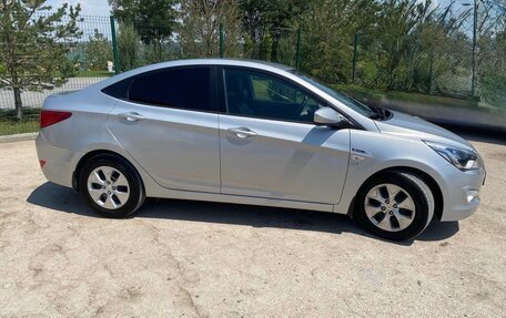 Hyundai Solaris II рестайлинг, 2014 год, 1 320 000 рублей, 1 фотография