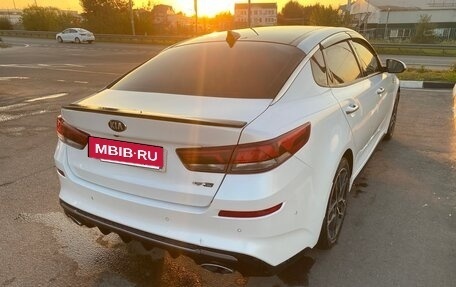 KIA Optima IV, 2018 год, 1 720 000 рублей, 2 фотография
