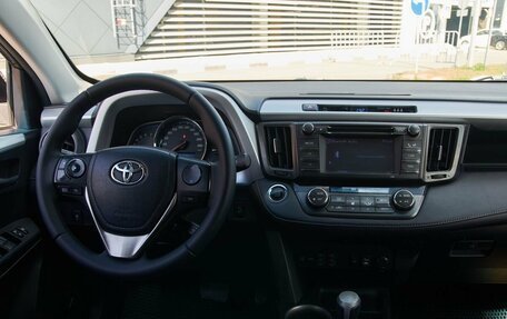 Toyota RAV4, 2013 год, 1 370 000 рублей, 6 фотография
