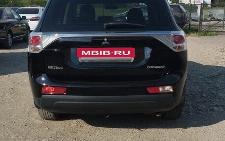 Mitsubishi Outlander III рестайлинг 3, 2013 год, 1 399 009 рублей, 4 фотография