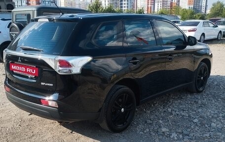 Mitsubishi Outlander III рестайлинг 3, 2013 год, 1 399 009 рублей, 6 фотография
