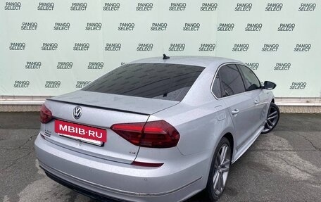 Volkswagen Passat B8 рестайлинг, 2018 год, 1 650 000 рублей, 4 фотография