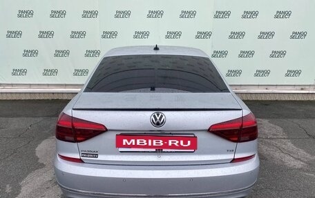Volkswagen Passat B8 рестайлинг, 2018 год, 1 650 000 рублей, 5 фотография