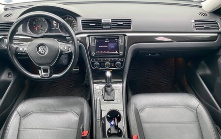 Volkswagen Passat B8 рестайлинг, 2018 год, 1 650 000 рублей, 12 фотография