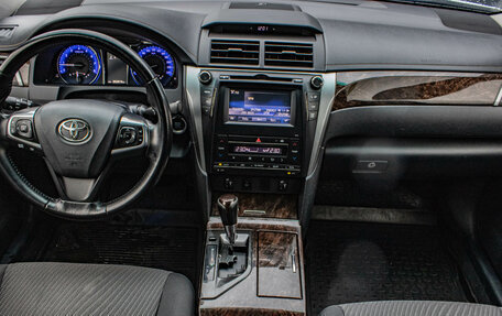 Toyota Camry, 2015 год, 2 139 000 рублей, 5 фотография