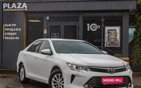 Toyota Camry, 2015 год, 2 139 000 рублей, 2 фотография