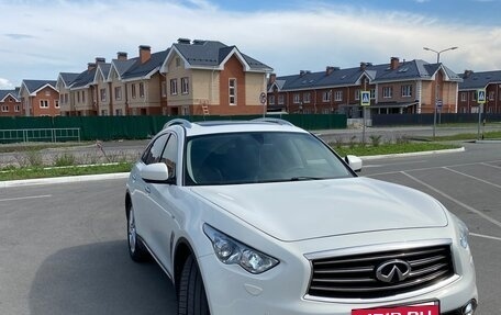 Infiniti FX II, 2013 год, 2 220 000 рублей, 6 фотография