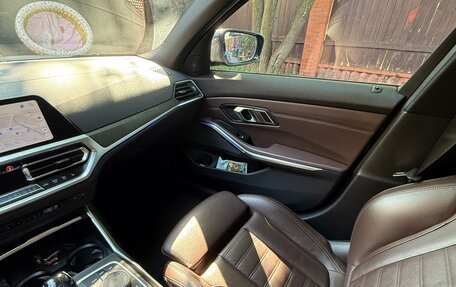 BMW 3 серия, 2019 год, 3 600 000 рублей, 9 фотография