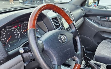 Toyota Land Cruiser Prado 120 рестайлинг, 2006 год, 2 000 000 рублей, 10 фотография