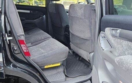 Toyota Land Cruiser Prado 120 рестайлинг, 2006 год, 2 000 000 рублей, 7 фотография