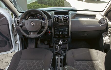 Renault Duster I рестайлинг, 2017 год, 965 000 рублей, 17 фотография